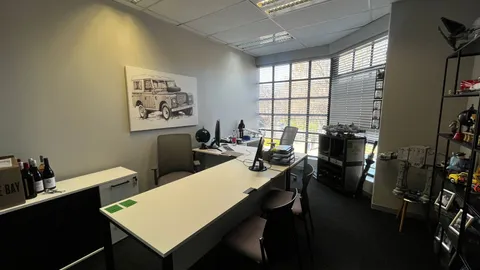 Peter Place Office Park, 54 Peter Place has a 364m² Office Space Available To Let (10)